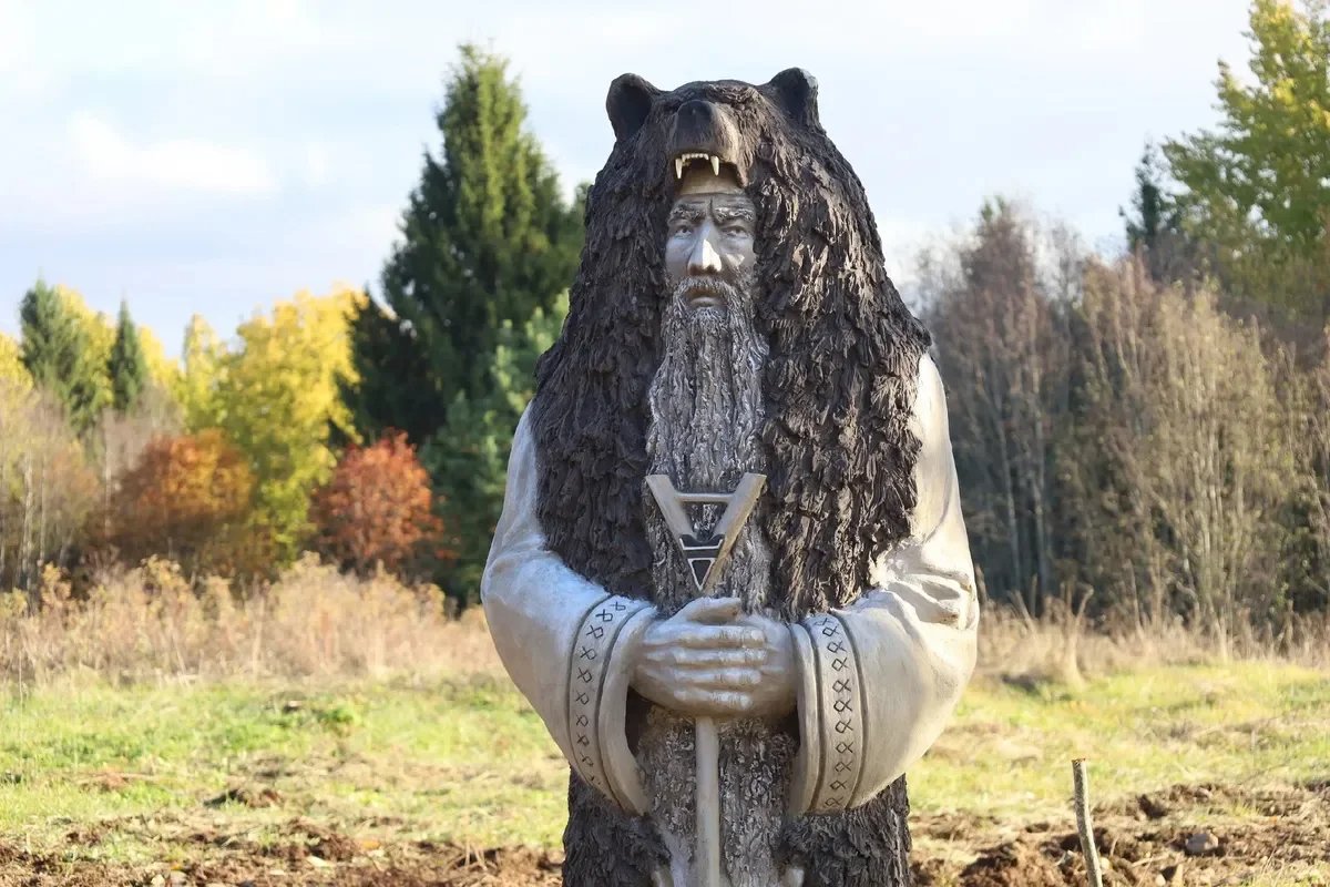 The relocated statue of pagan god Veles. Photo: Kirillov District Administration