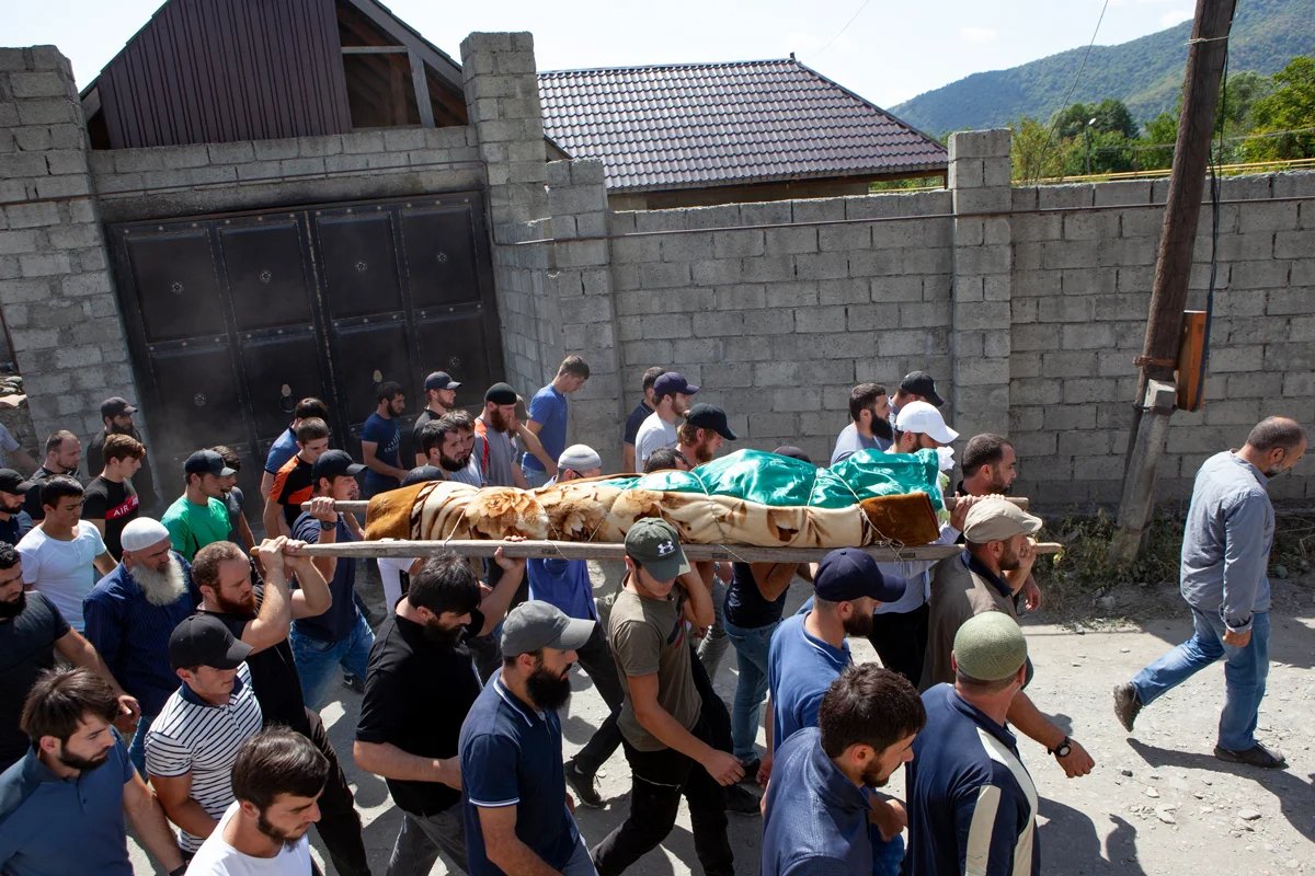 Khangoshvili’s burial in his hometown of Duisi in Georgia's Pankisi Valley, 29 August 2019. Photo: Zurab Tsertsvadze / AP Photo / Scanpix / LETA