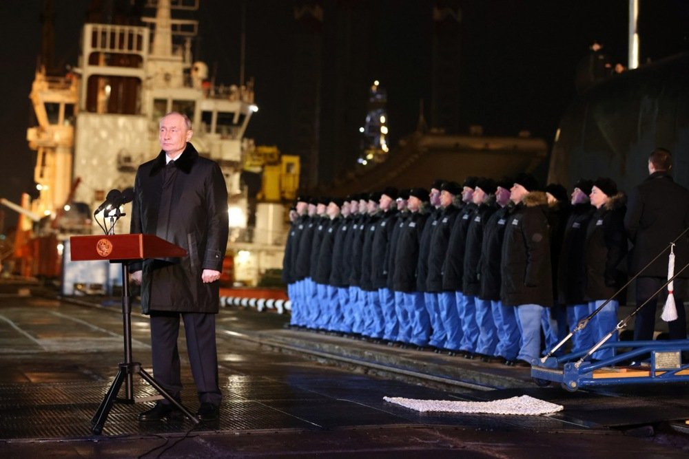 Vladimir Putin visits the Arkhangelsk nuclear-powered submarine in Murmansk, Russia, 27 March 2025. Photo: EPA-EFE/GAVRIIL GRIGOROV / SPUTNIK / KREMLIN POOL