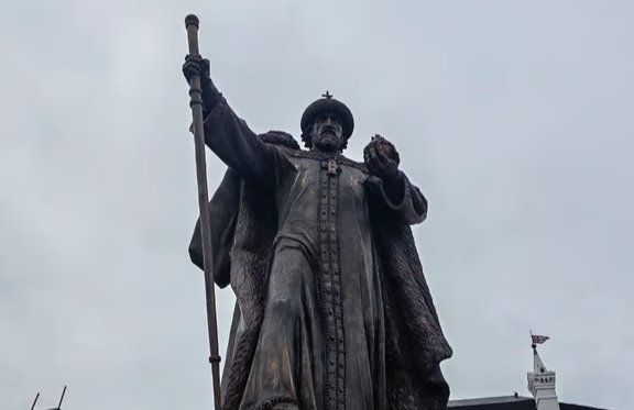 The statue of Ivan the Terrible, in Vologda, northwestern Russia, 3 November 2025. Photo: Vologodskoy Kanvoy / Telegram