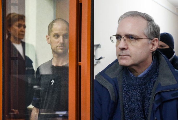 WSJ Moscow correspondent Evan Gershkovich and former Marine Paul Whelan were among the prisoners released by Russia on Thursday. Photo: EPA / Yuri Kochetkov