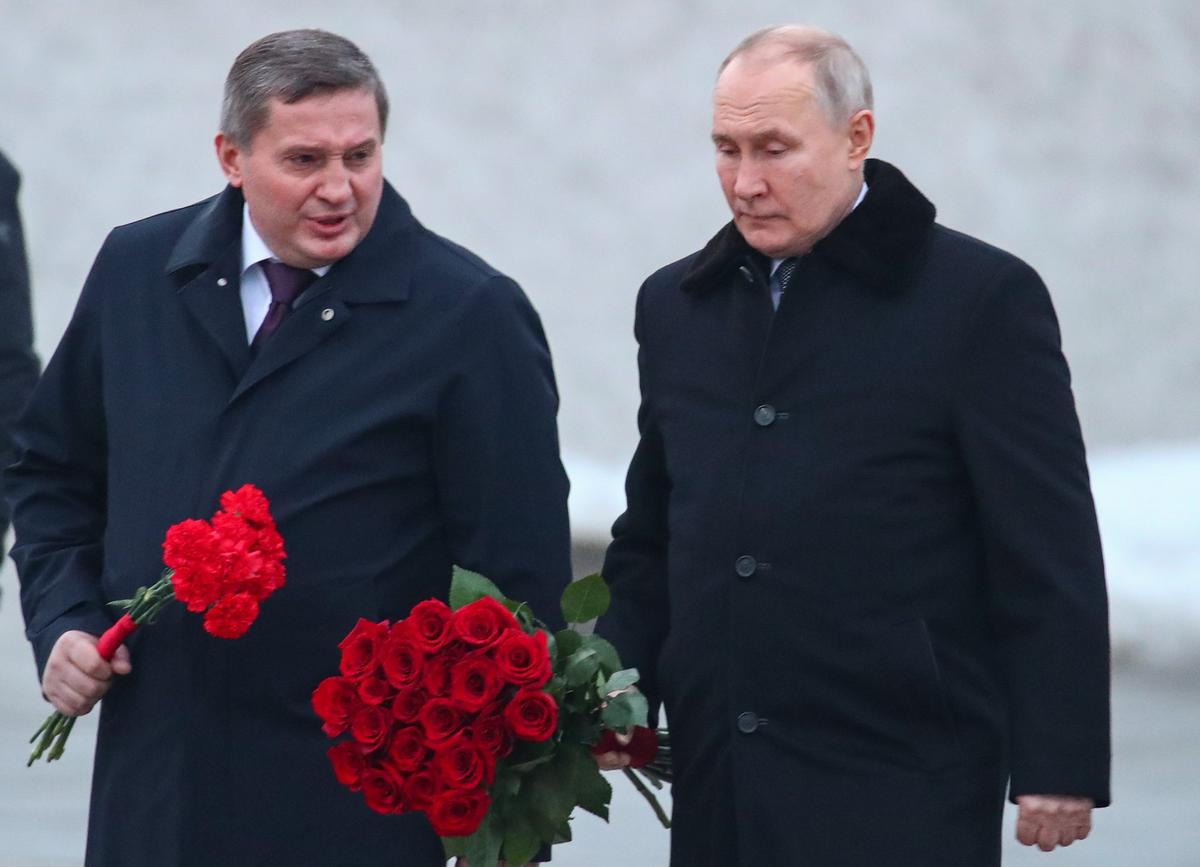 Vladimir Putin and Andrey Bocharov at the Stalingrad Battle victory celebrations, 2 February 2023. Photo: EPA-EFE / DMITRY LOBAKIN / SPUTNIK / KREMLIN POOL MANDATORY CREDIT