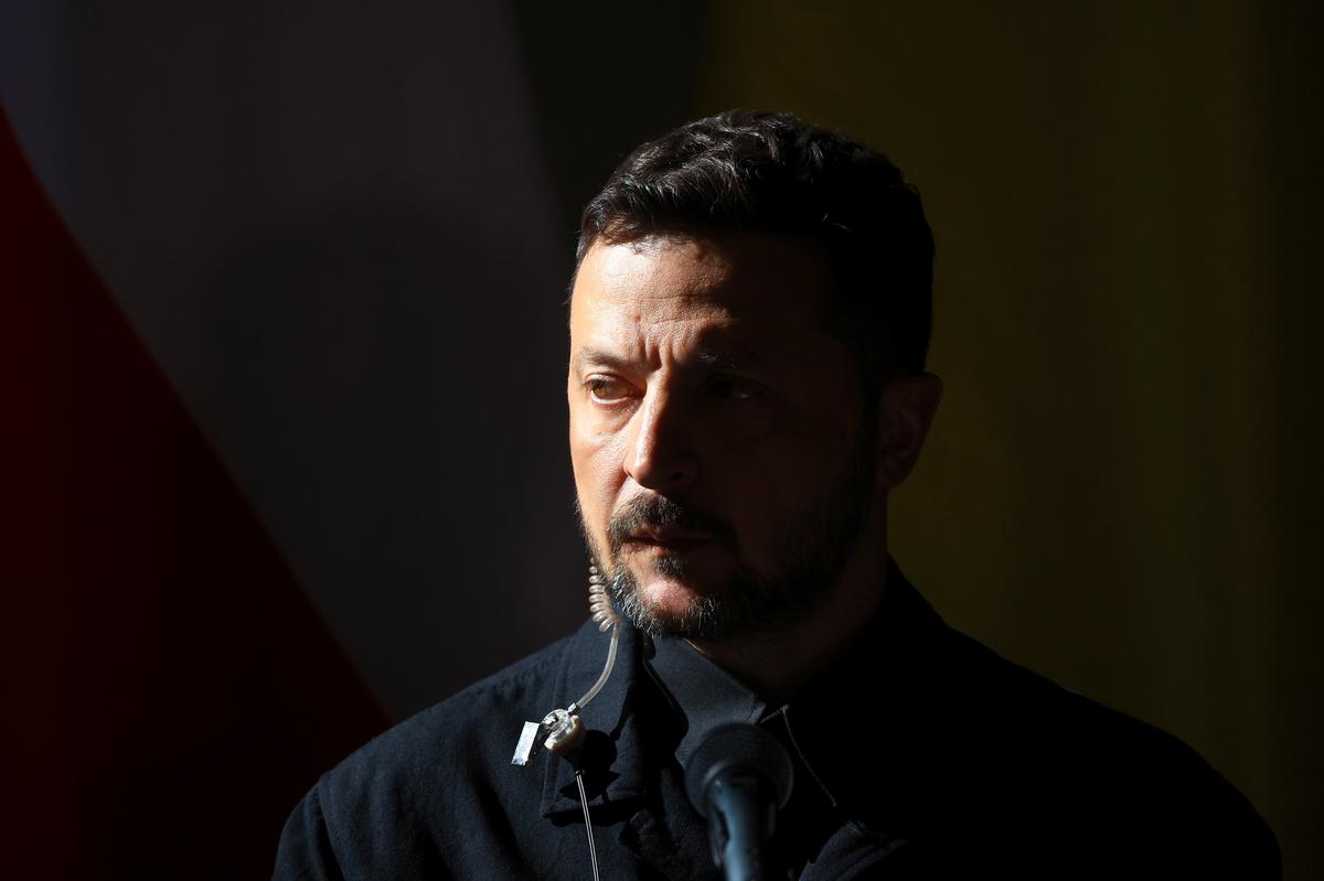 Ukrainian President Volodymyr Zelensky attends a press conference in Prague, 4 May 2025. Photo: EPA-EFE/MARTIN DIVISEK