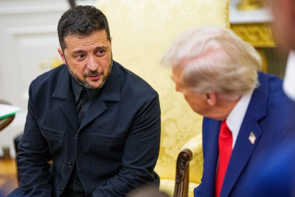 Donald Trump meets Volodymyr Zelensky in the Oval Office of the White House in Washington, DC, USA, 18 August 2025. Photo: EPA/AARON SCHWARTZ/POOL