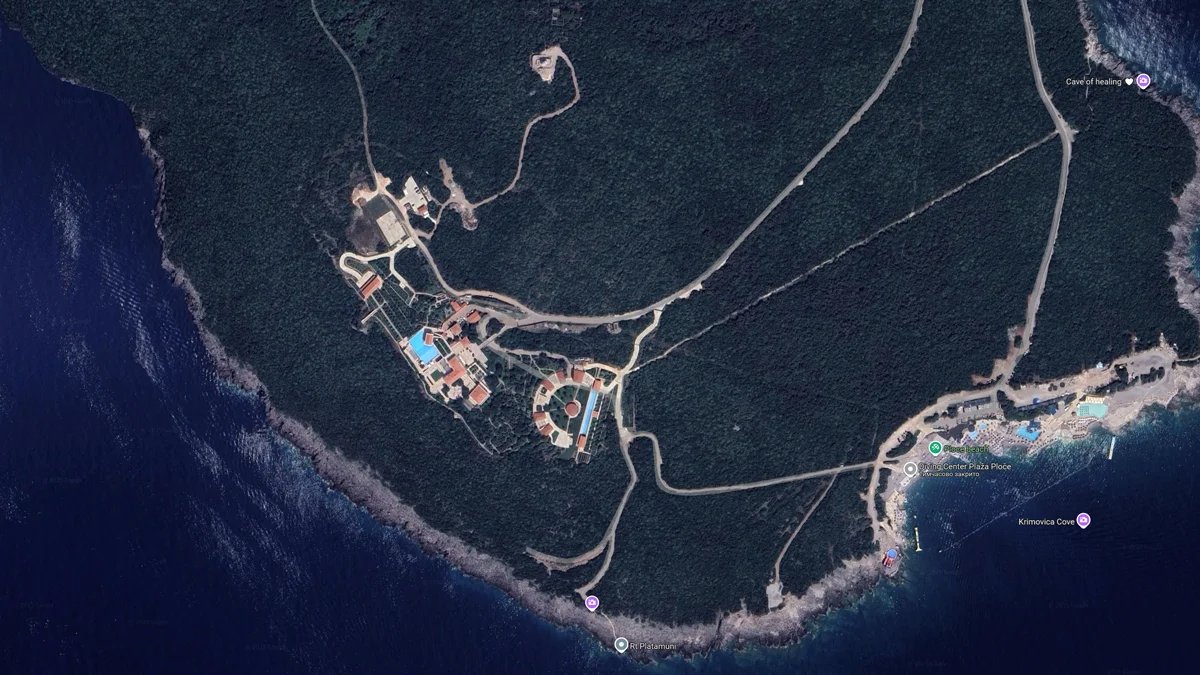 Cape Platamuni, with Villa OVD in the centre. Photo: screenshot, Google Maps