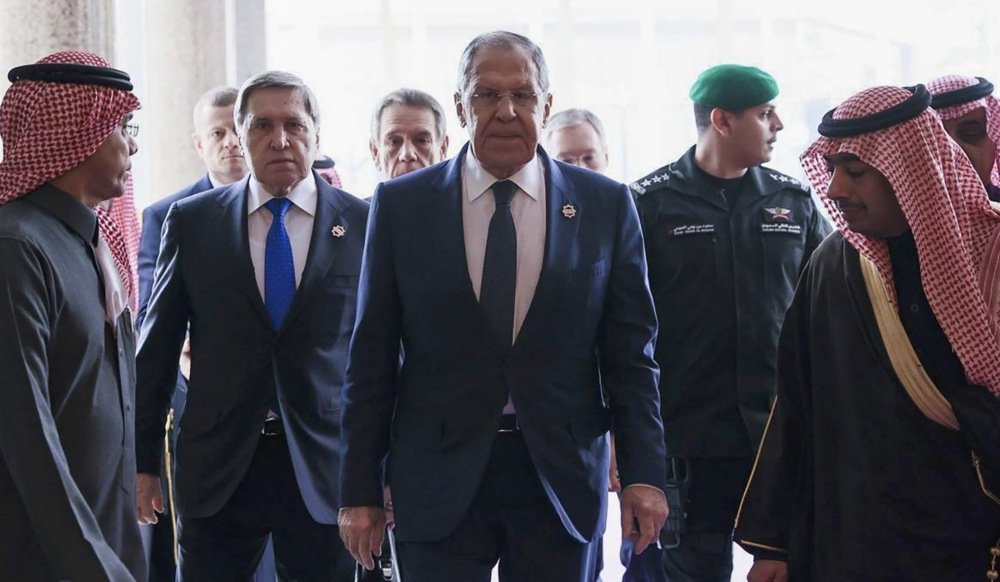 Vladimir Putin’s aide Yury Ushakov and Foreign Minister Sergey Lavrov arrive in Riyadh on Tuesday. Photo: EPA-EFE/RUSSIAN FOREIGN MINISTRY