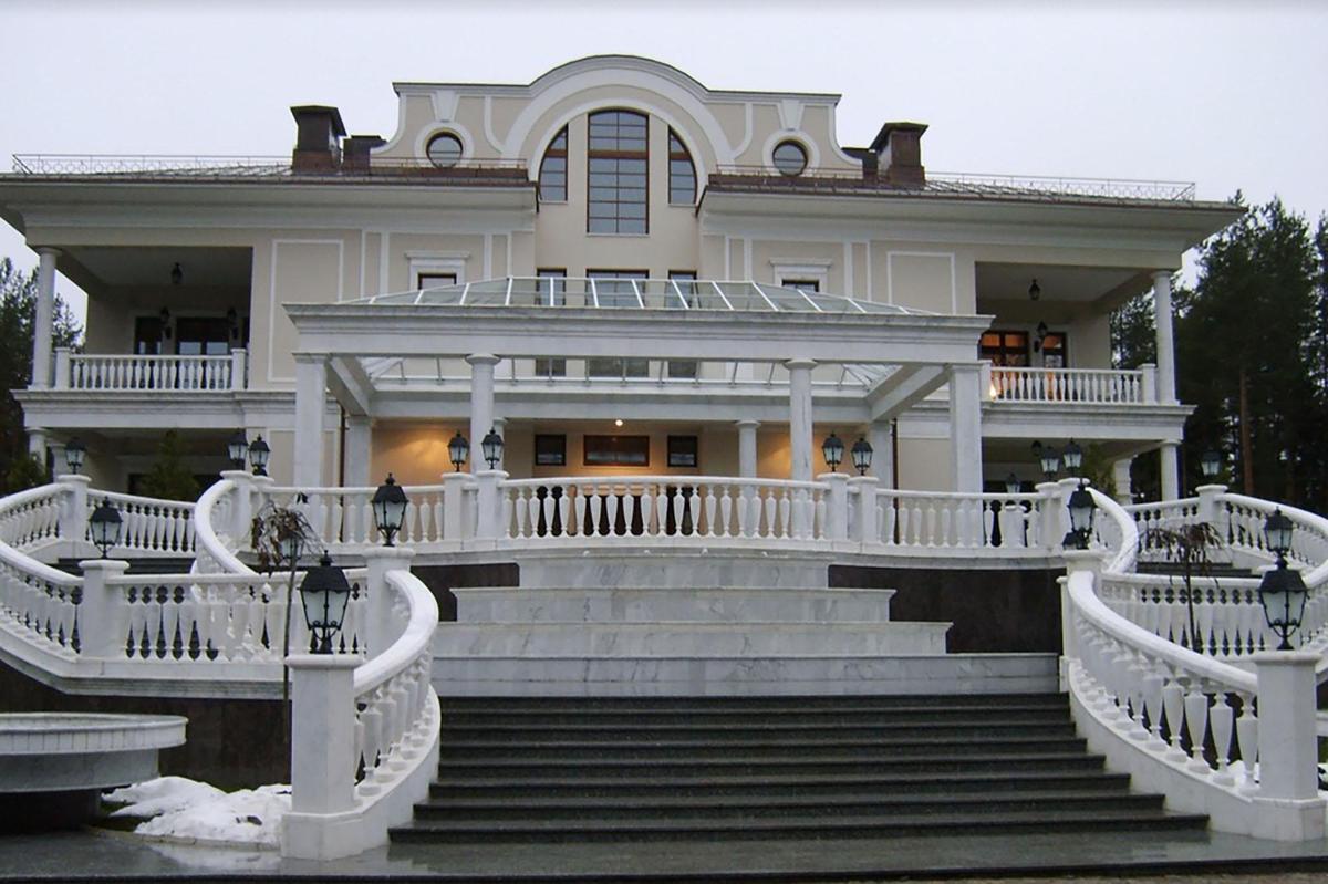 The presidential residence at Valdai in Russia’s northwestern Novgorod region. Photo: East2West News