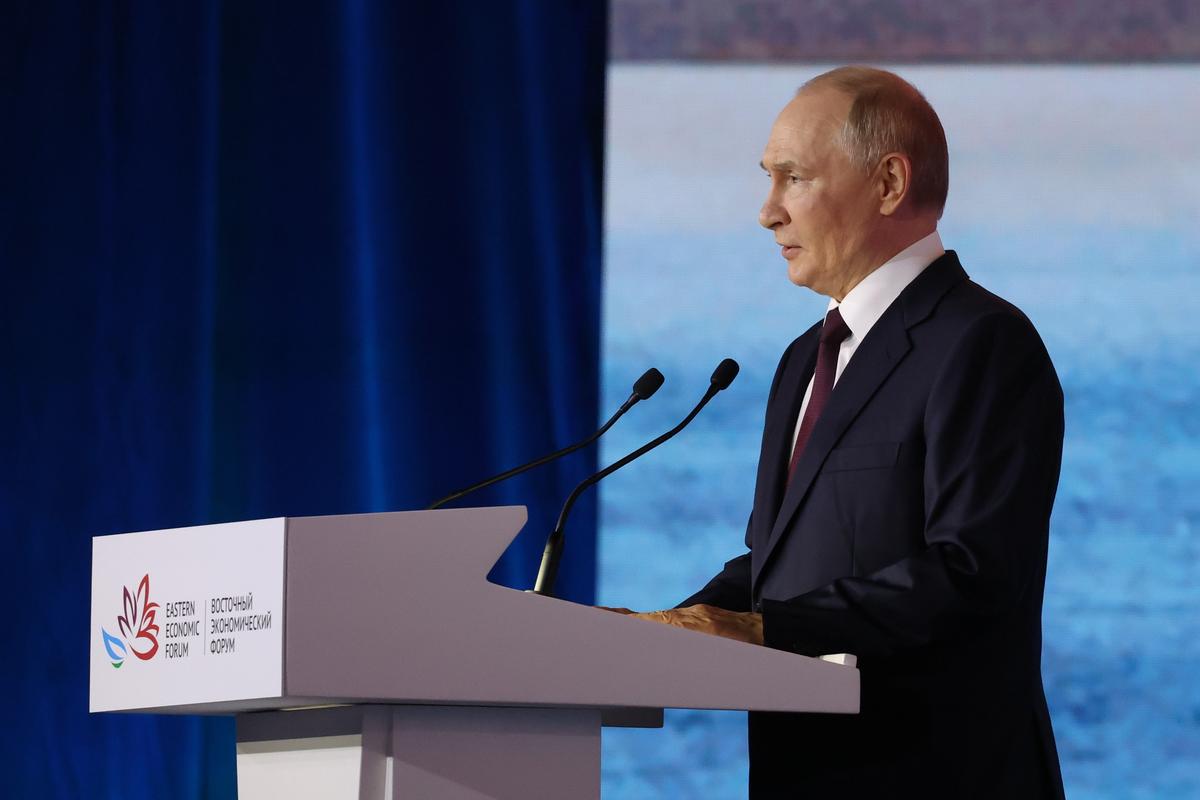 Vladimir Putin addresses the Eastern Economic Forum in Vladivostok, Russia, 5 September 2025. Photo: EPA / ALEXANDER KAZAKOV